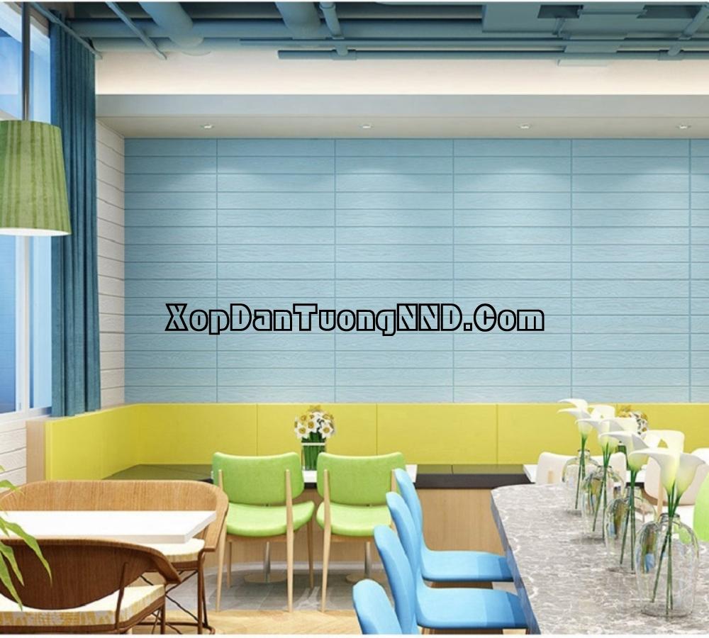 Trang trí quán cafe với xốp dán tường giả gỗ 3D màu xanh
